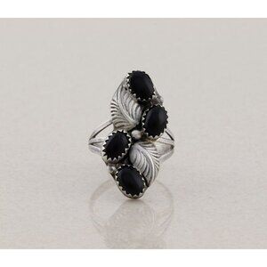 Sterling Silver Natural Onyx Leaf Design Ring Size 7 1/4